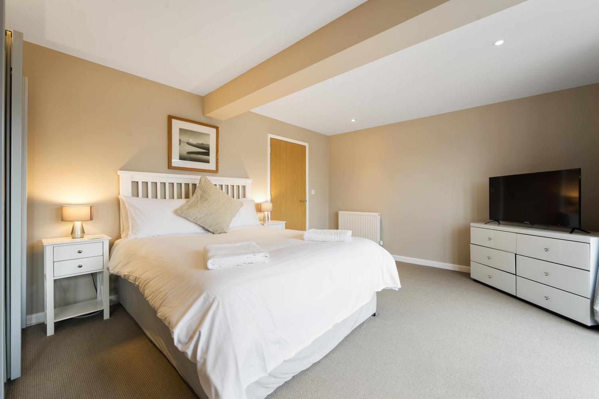 본머스 Westcliff Penthouse With Sea Views And Balcony 아파트 외부 사진