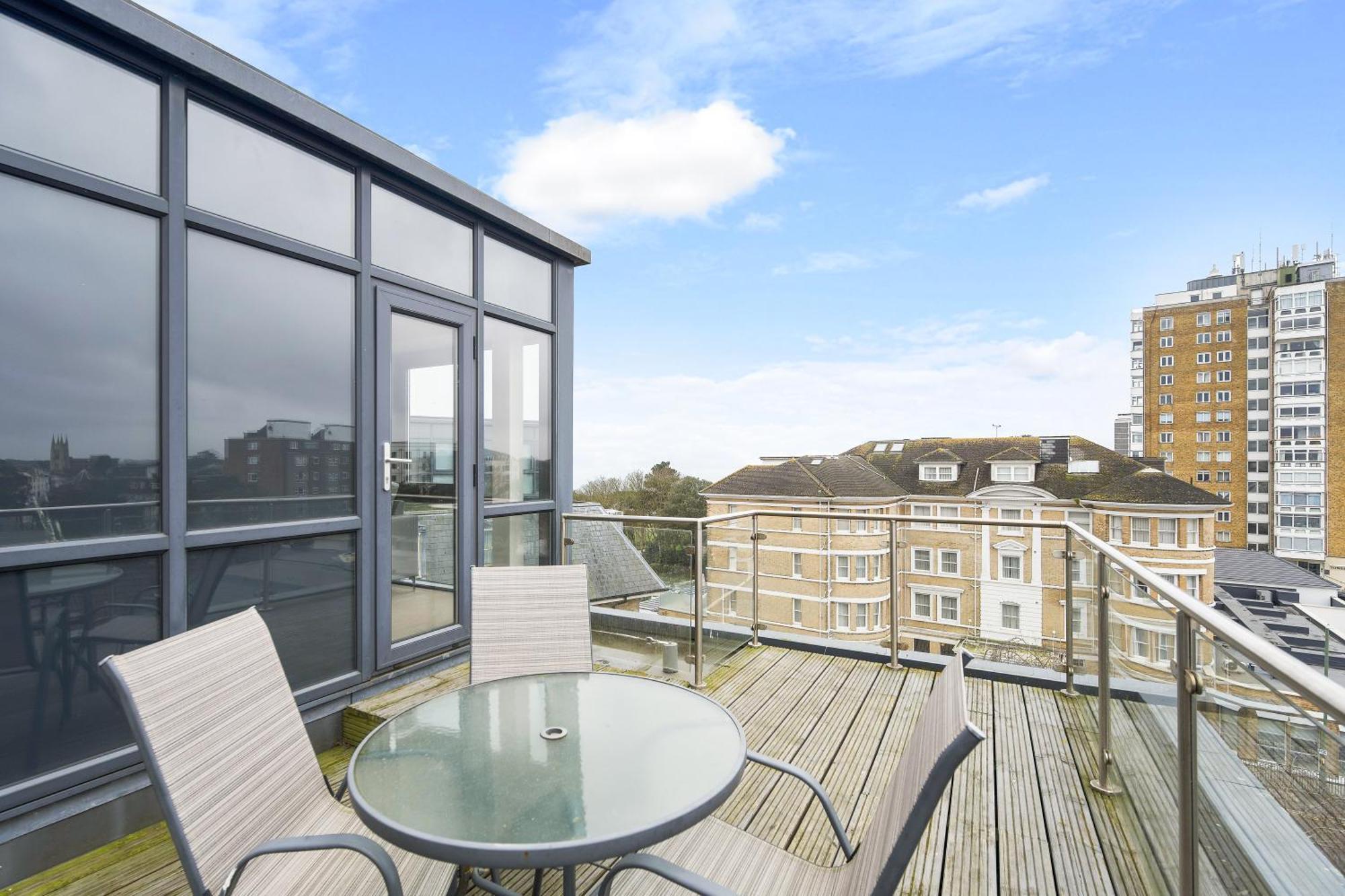 본머스 Westcliff Penthouse With Sea Views And Balcony 아파트 외부 사진