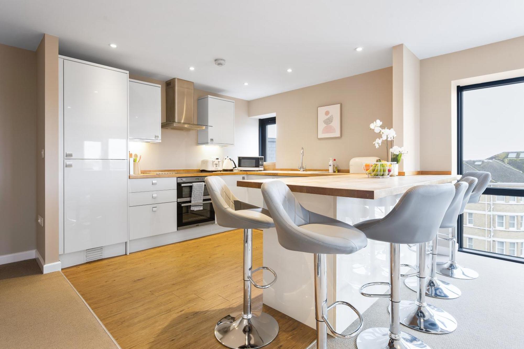 본머스 Westcliff Penthouse With Sea Views And Balcony 아파트 외부 사진