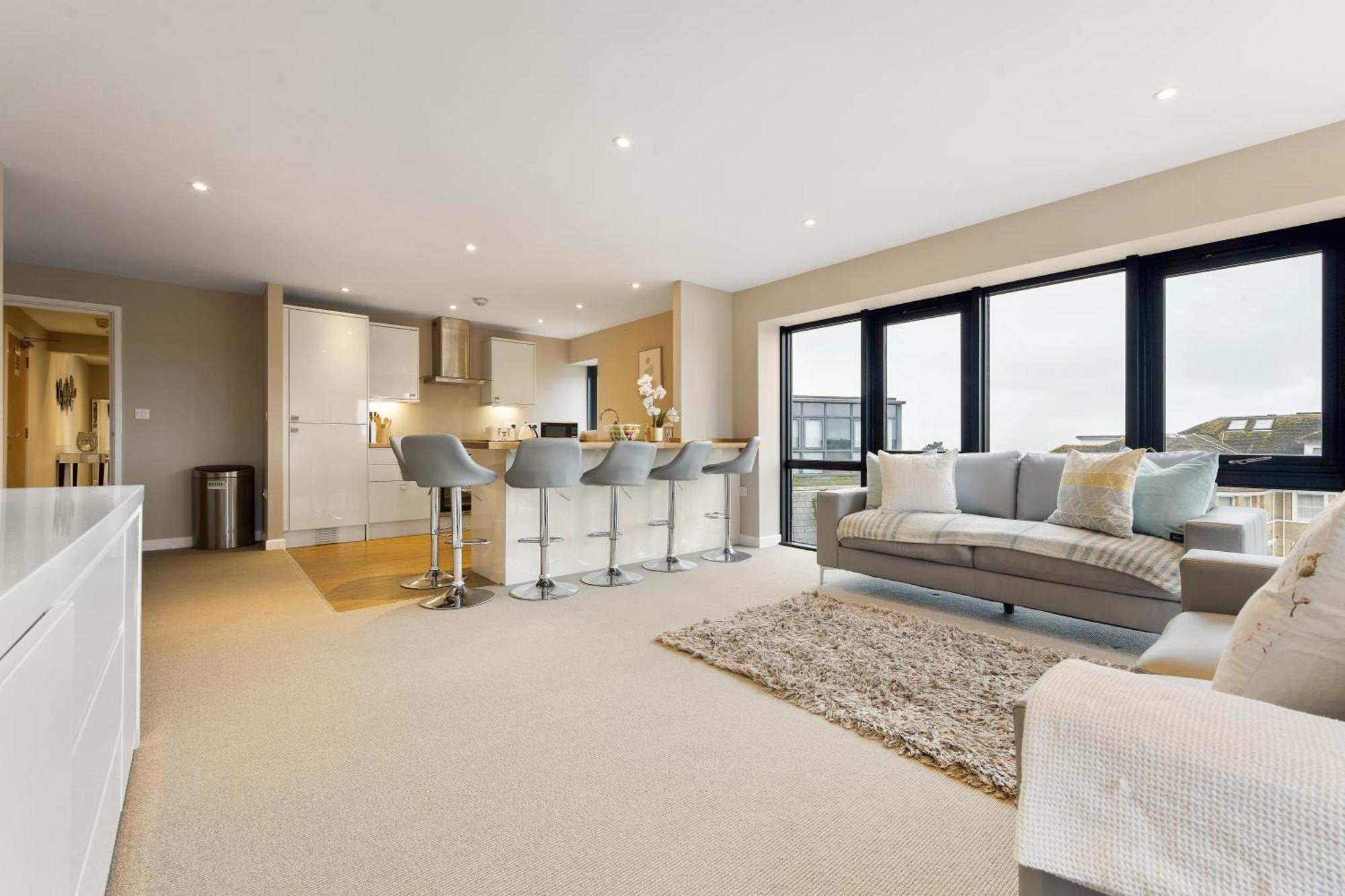 본머스 Westcliff Penthouse With Sea Views And Balcony 아파트 외부 사진