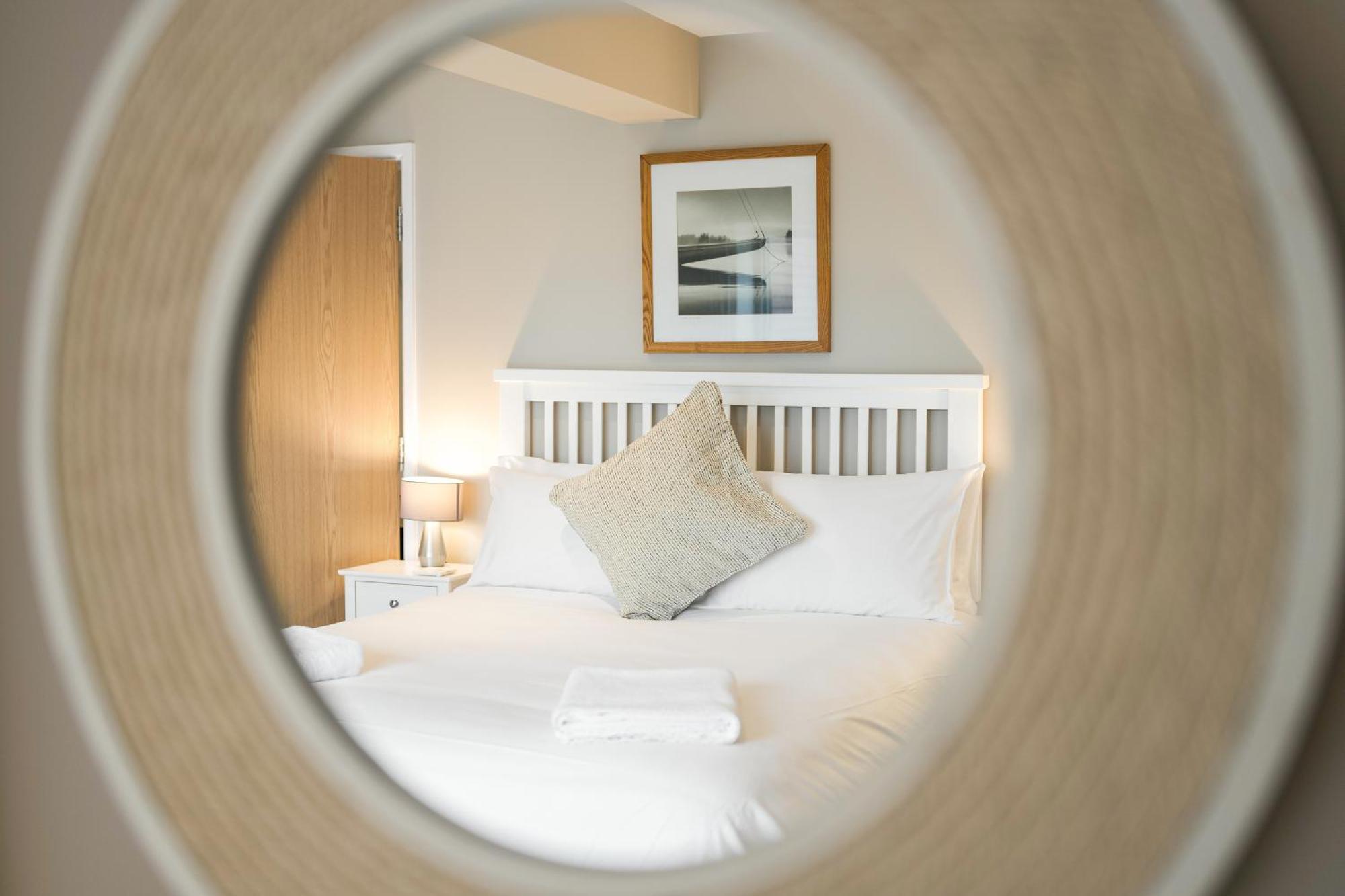 본머스 Westcliff Penthouse With Sea Views And Balcony 아파트 외부 사진