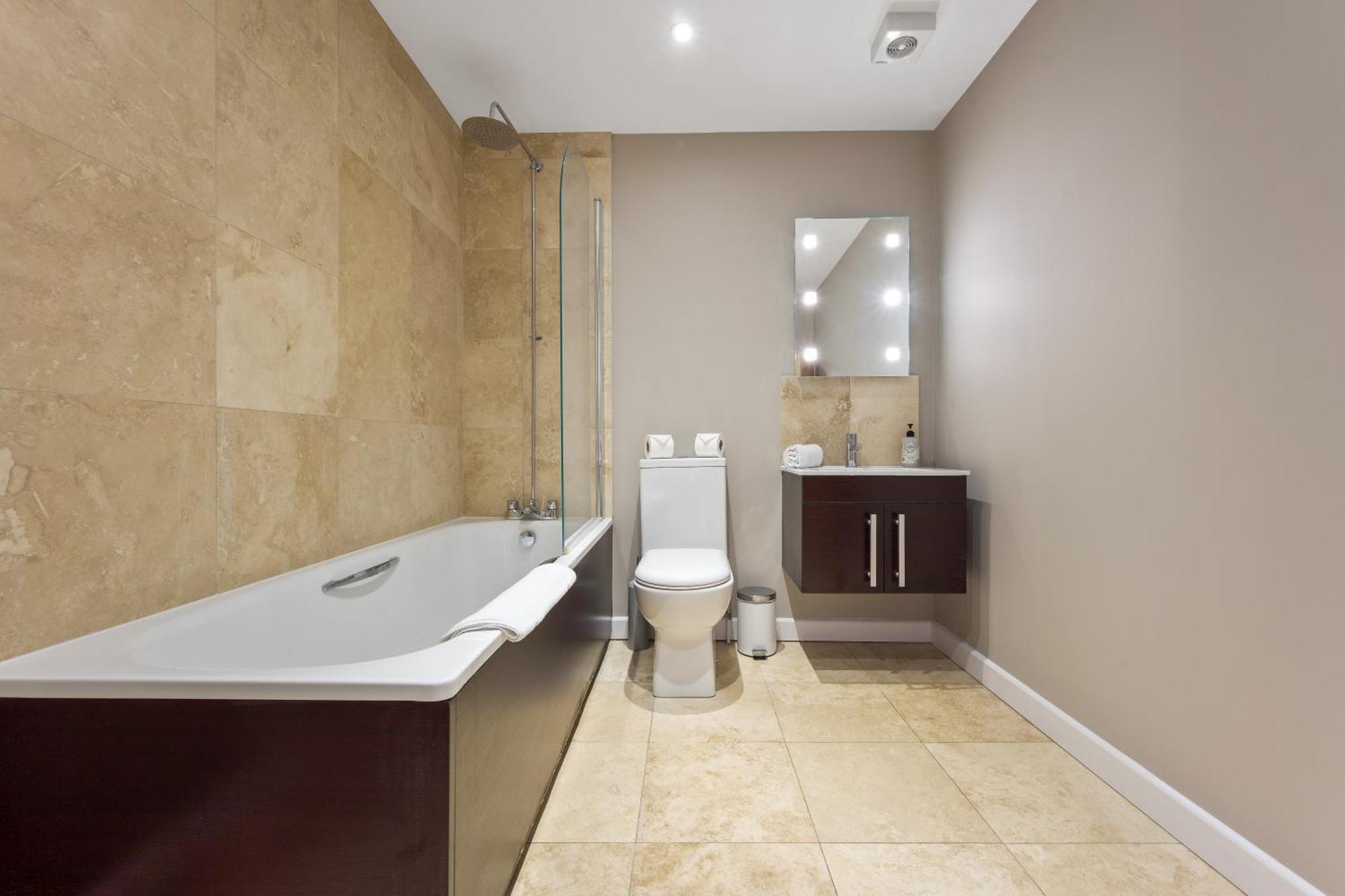 본머스 Westcliff Penthouse With Sea Views And Balcony 아파트 외부 사진