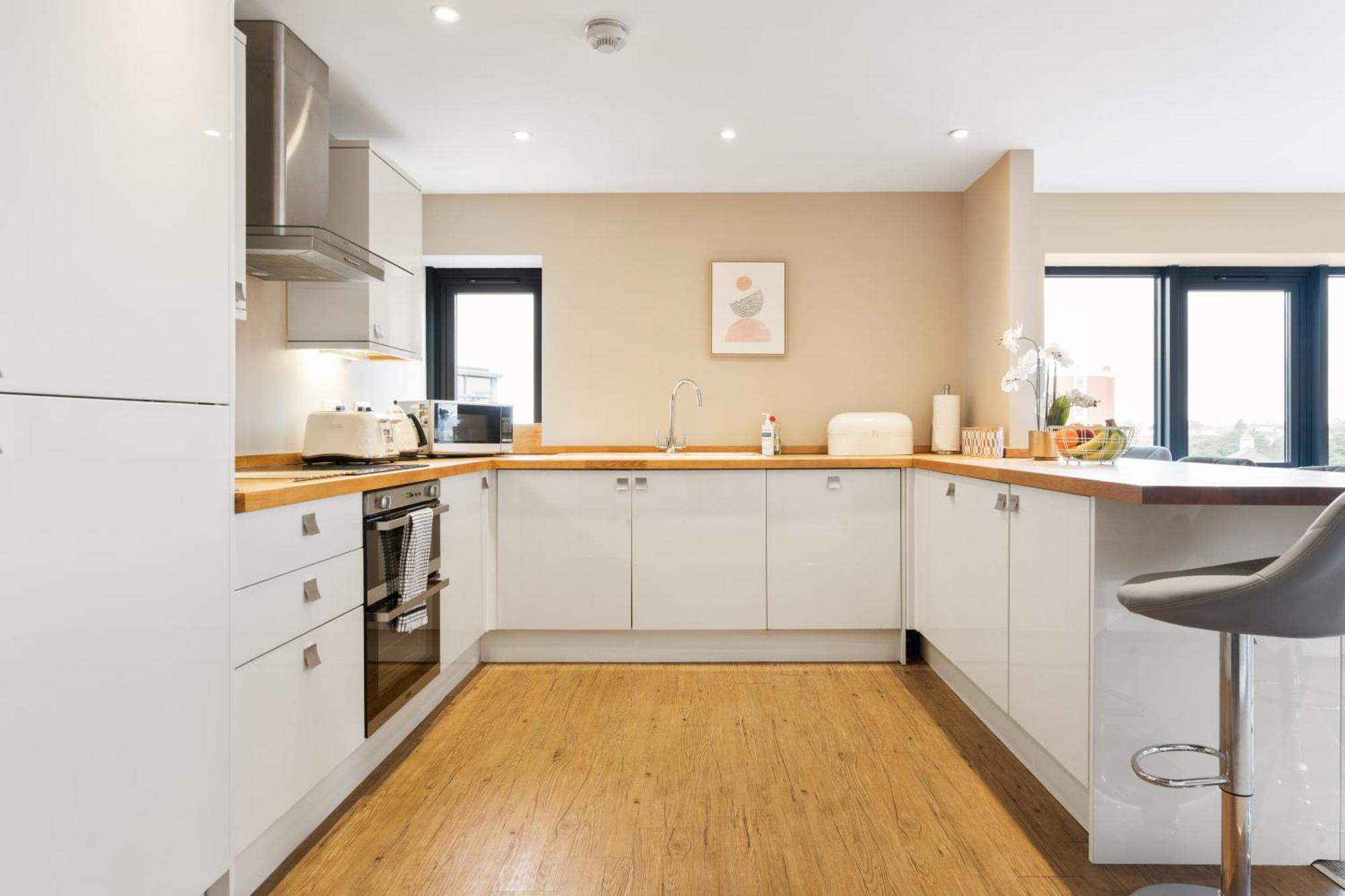 본머스 Westcliff Penthouse With Sea Views And Balcony 아파트 외부 사진