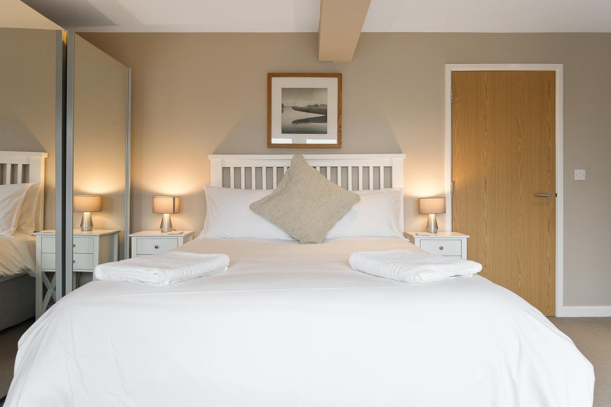 본머스 Westcliff Penthouse With Sea Views And Balcony 아파트 외부 사진
