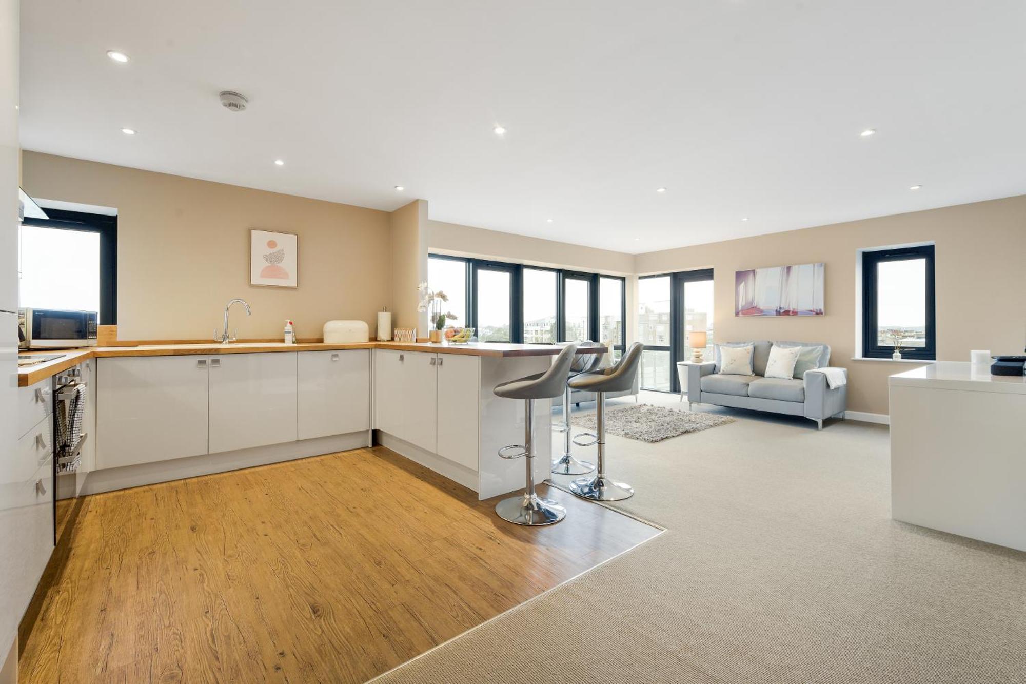 본머스 Westcliff Penthouse With Sea Views And Balcony 아파트 외부 사진