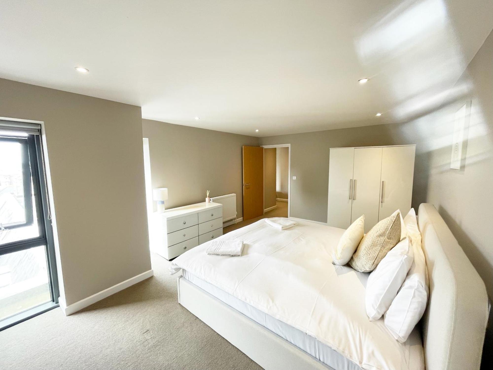 본머스 Westcliff Penthouse With Sea Views And Balcony 아파트 외부 사진