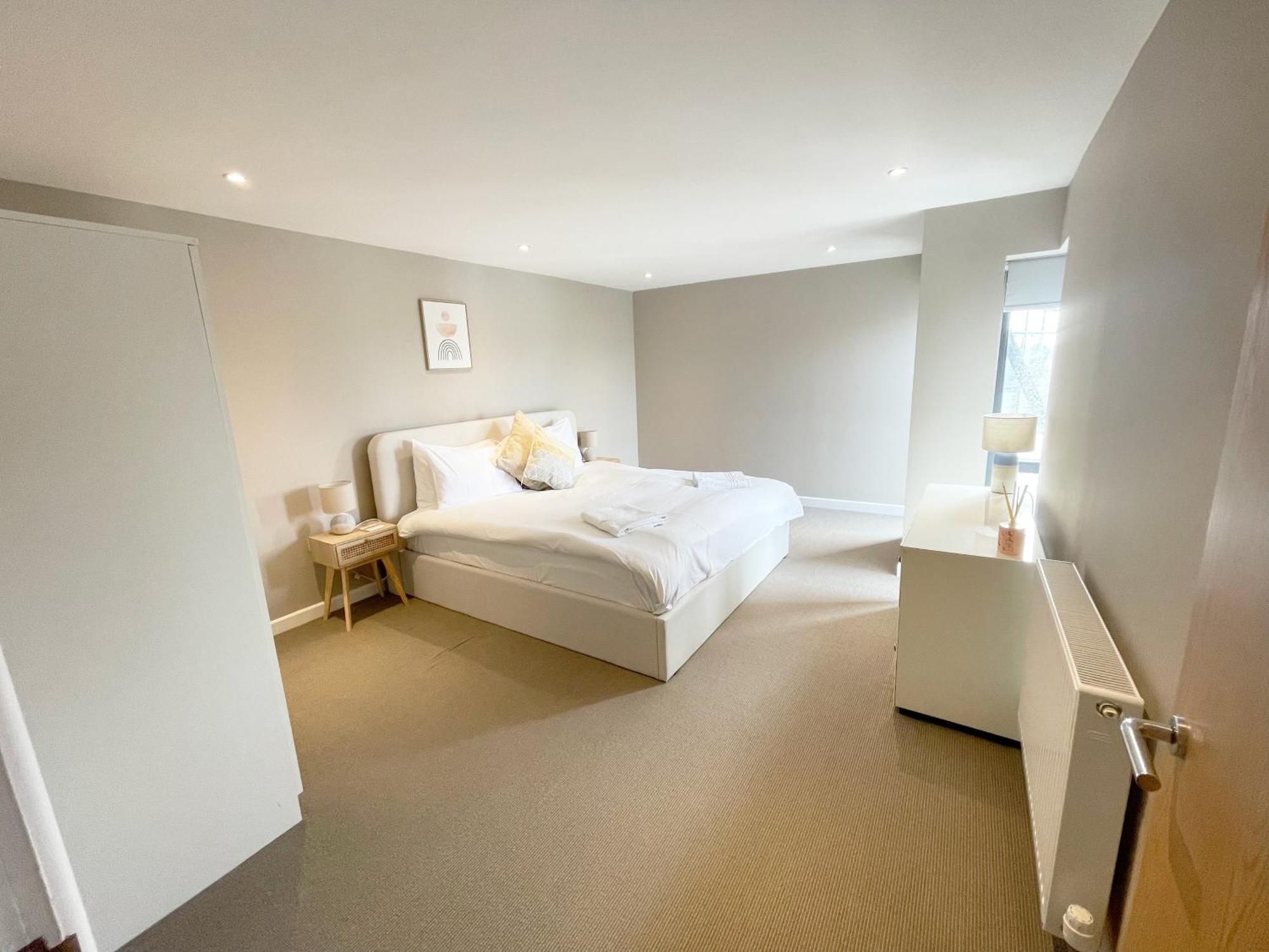 본머스 Westcliff Penthouse With Sea Views And Balcony 아파트 외부 사진
